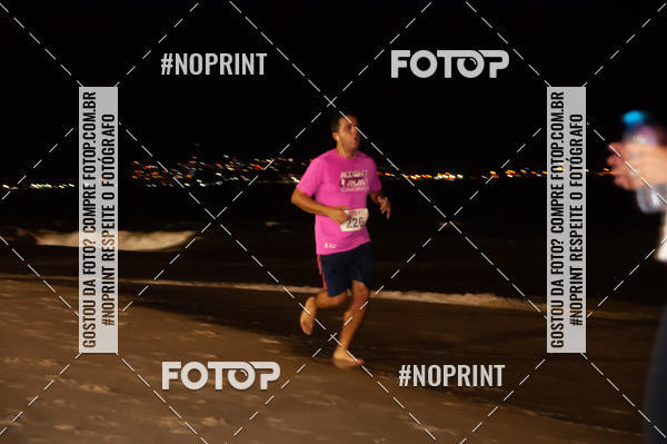 Buy your photos of the eventNIGHT RUN ICARA� BEACH - 6� EDI��O - NITER�I RJ on Fotop
