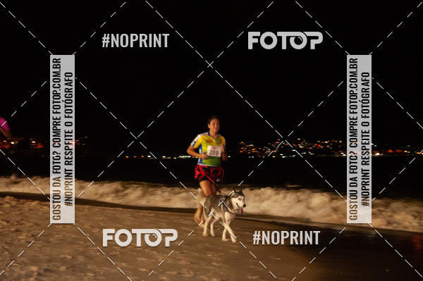 Buy your photos of the eventNIGHT RUN ICARA� BEACH - 6� EDI��O - NITER�I RJ on Fotop