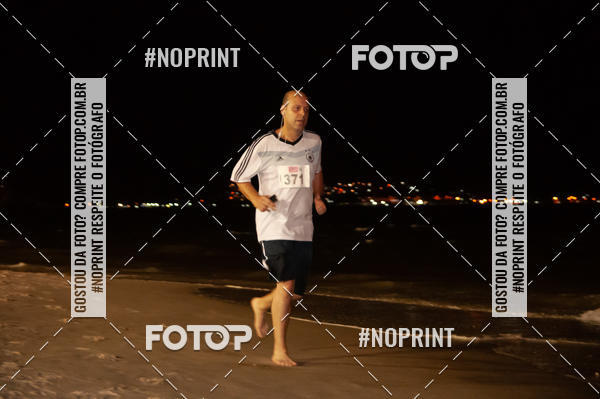 Buy your photos of the eventNIGHT RUN ICARA� BEACH - 6� EDI��O - NITER�I RJ on Fotop