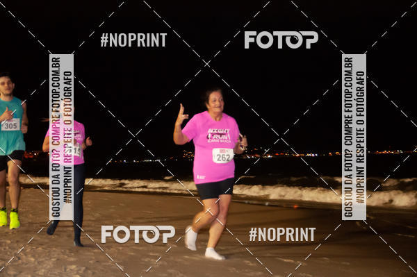 Buy your photos of the eventNIGHT RUN ICARA� BEACH - 6� EDI��O - NITER�I RJ on Fotop