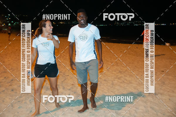 Buy your photos of the eventNIGHT RUN ICARA� BEACH - 6� EDI��O - NITER�I RJ on Fotop