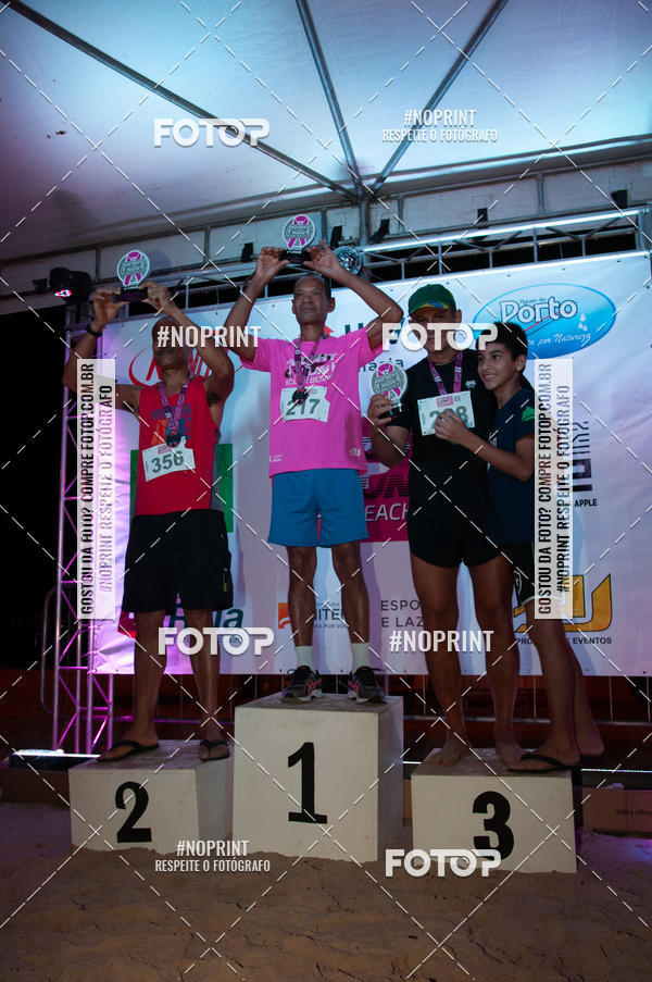 Buy your photos of the eventNIGHT RUN ICARA� BEACH - 6� EDI��O - NITER�I RJ on Fotop