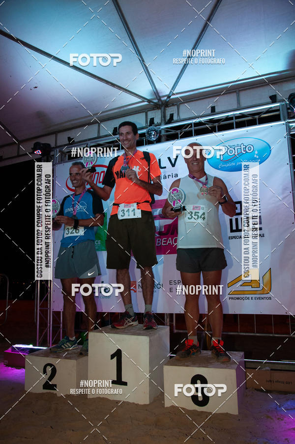 Buy your photos of the eventNIGHT RUN ICARA� BEACH - 6� EDI��O - NITER�I RJ on Fotop