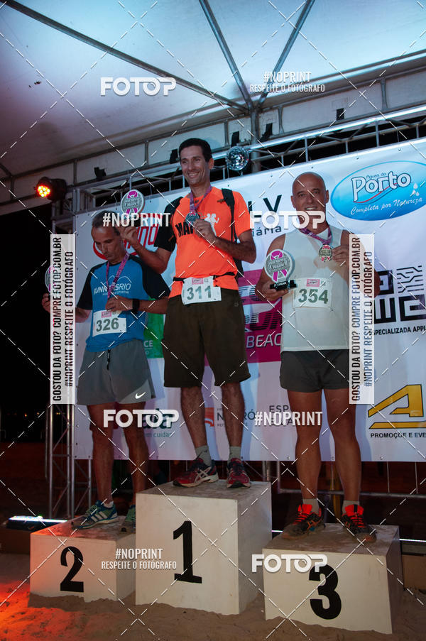 Buy your photos of the eventNIGHT RUN ICARA� BEACH - 6� EDI��O - NITER�I RJ on Fotop