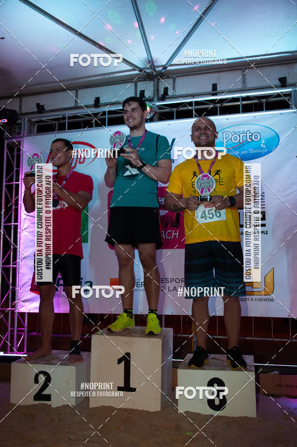 Buy your photos of the eventNIGHT RUN ICARA� BEACH - 6� EDI��O - NITER�I RJ on Fotop