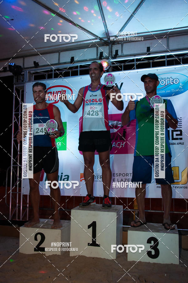 Buy your photos of the eventNIGHT RUN ICARA� BEACH - 6� EDI��O - NITER�I RJ on Fotop