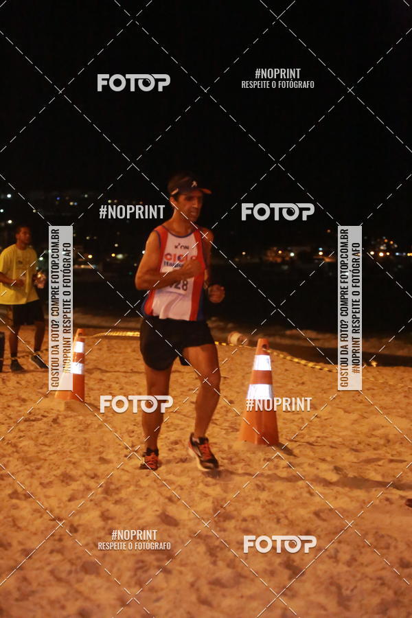 Buy your photos of the eventNIGHT RUN ICARA� BEACH - 6� EDI��O - NITER�I RJ on Fotop