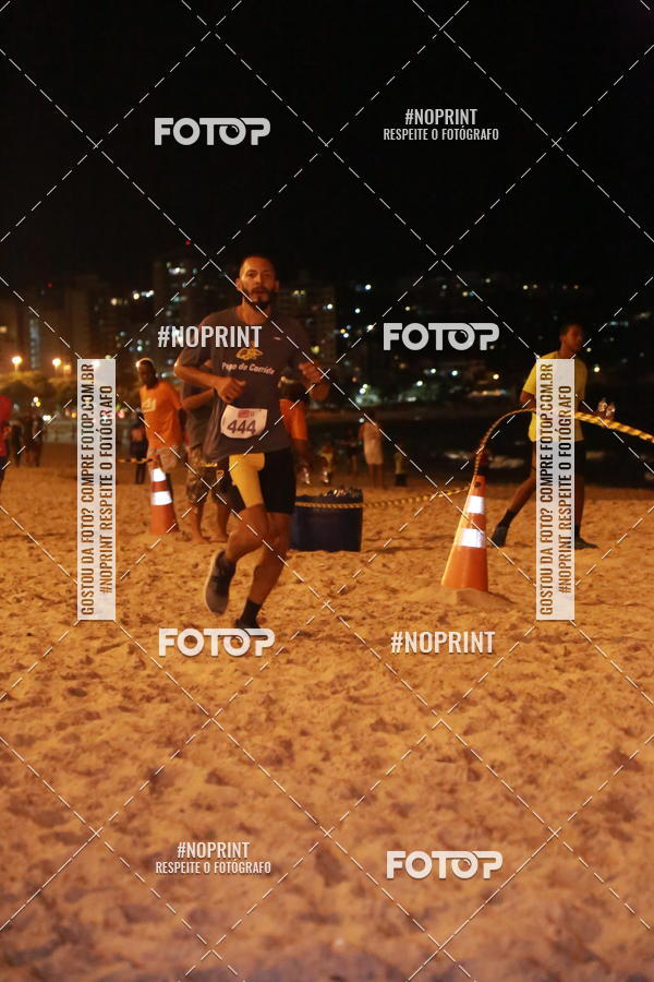Buy your photos of the eventNIGHT RUN ICARA� BEACH - 6� EDI��O - NITER�I RJ on Fotop