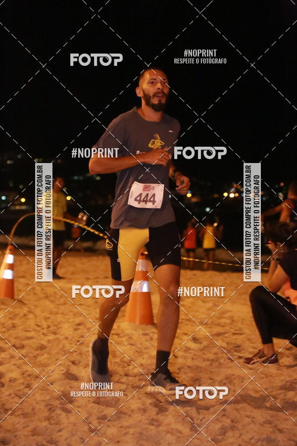 Buy your photos of the eventNIGHT RUN ICARA� BEACH - 6� EDI��O - NITER�I RJ on Fotop