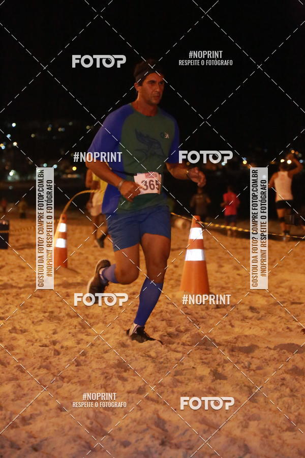 Buy your photos of the eventNIGHT RUN ICARA� BEACH - 6� EDI��O - NITER�I RJ on Fotop
