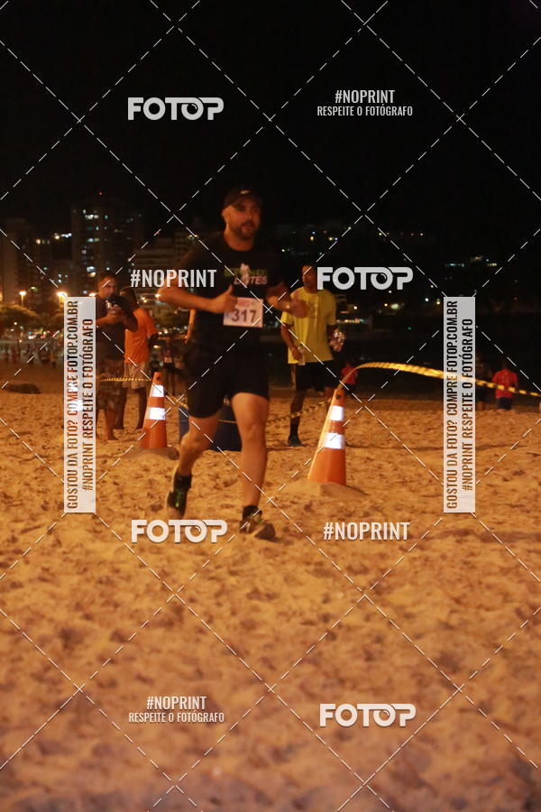 Buy your photos of the eventNIGHT RUN ICARA� BEACH - 6� EDI��O - NITER�I RJ on Fotop