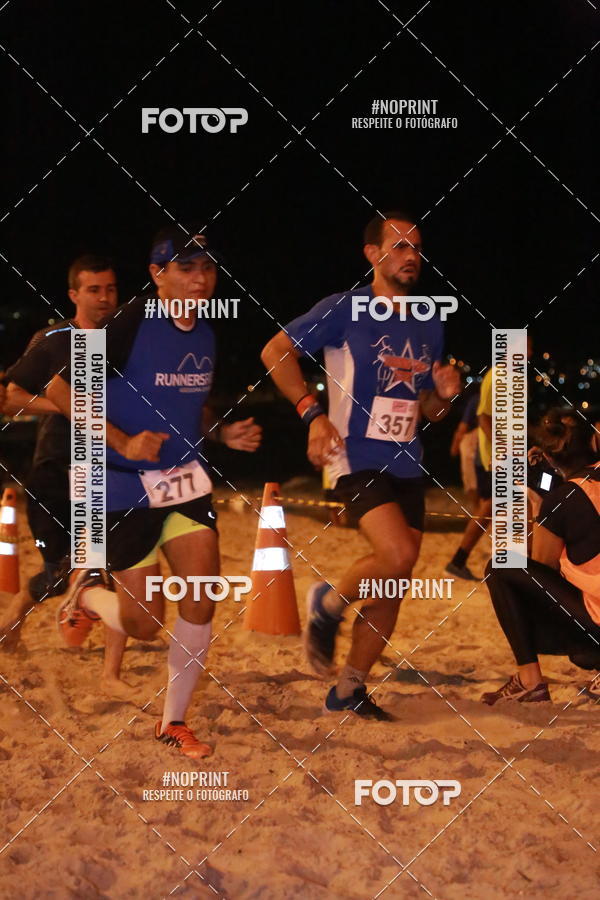 Buy your photos of the eventNIGHT RUN ICARA� BEACH - 6� EDI��O - NITER�I RJ on Fotop