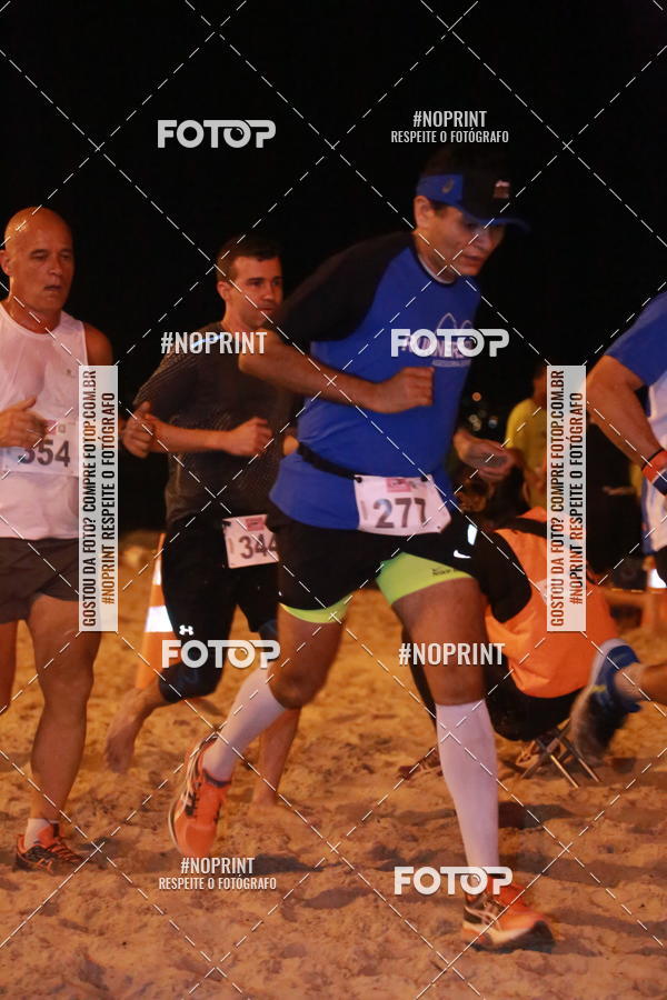 Buy your photos of the eventNIGHT RUN ICARA� BEACH - 6� EDI��O - NITER�I RJ on Fotop