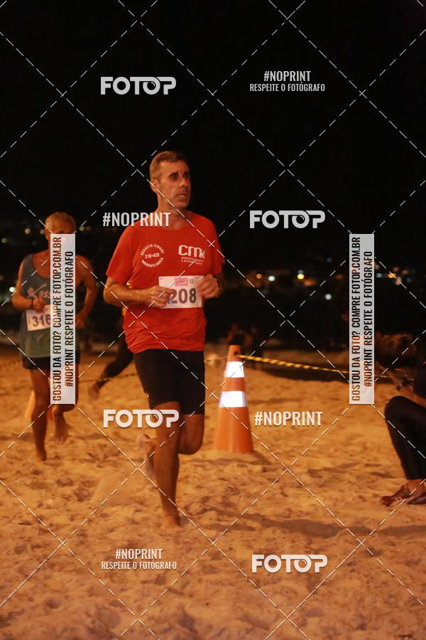 Buy your photos of the eventNIGHT RUN ICARA� BEACH - 6� EDI��O - NITER�I RJ on Fotop