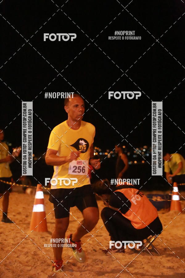 Buy your photos of the eventNIGHT RUN ICARA� BEACH - 6� EDI��O - NITER�I RJ on Fotop