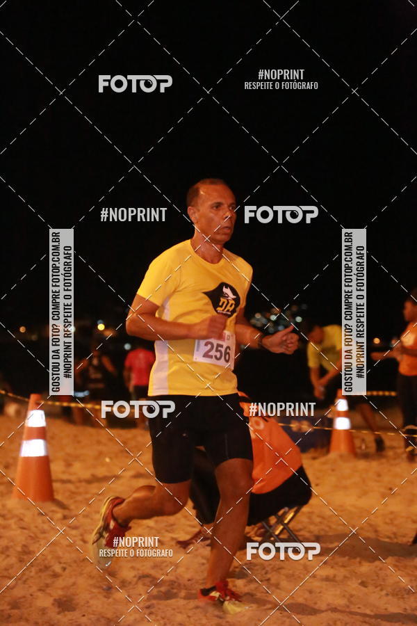 Buy your photos of the eventNIGHT RUN ICARA� BEACH - 6� EDI��O - NITER�I RJ on Fotop