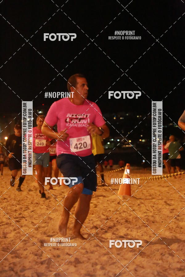 Buy your photos of the eventNIGHT RUN ICARA� BEACH - 6� EDI��O - NITER�I RJ on Fotop