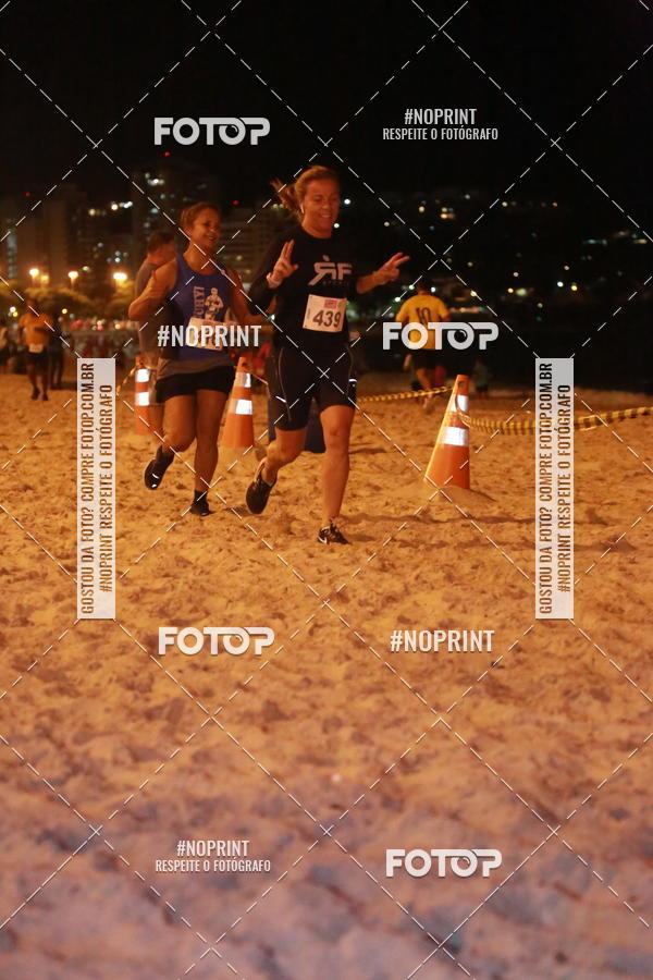 Buy your photos of the eventNIGHT RUN ICARA� BEACH - 6� EDI��O - NITER�I RJ on Fotop