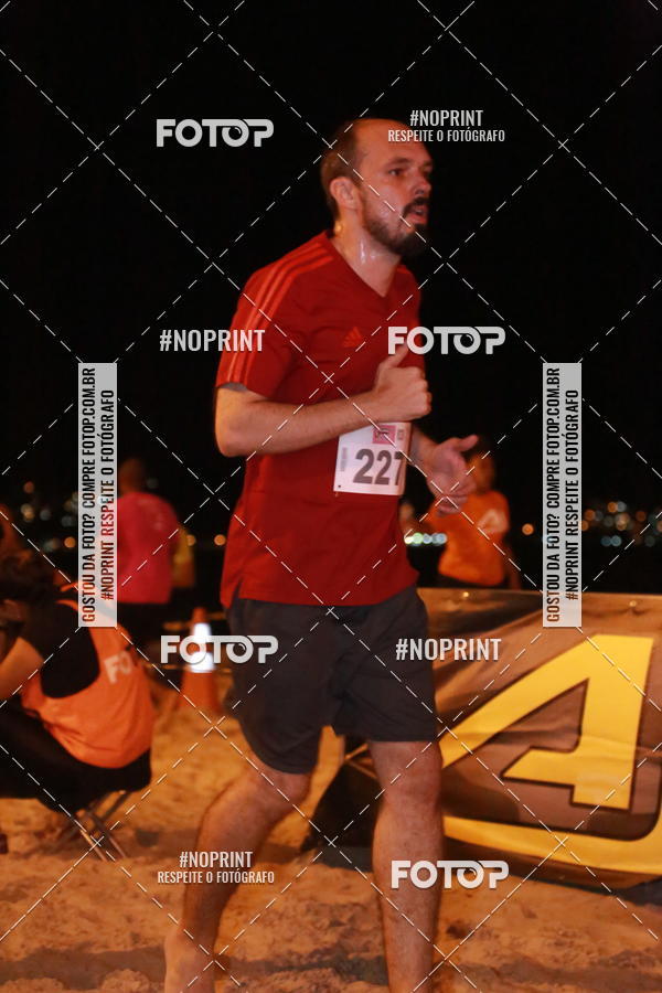 Compra tus fotos del eventoNIGHT RUN ICARA� BEACH - 6� EDI��O - NITER�I RJ En Fotop
