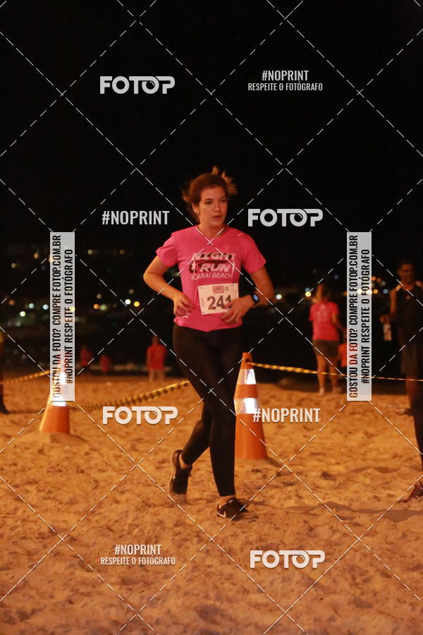 Buy your photos of the eventNIGHT RUN ICARA� BEACH - 6� EDI��O - NITER�I RJ on Fotop