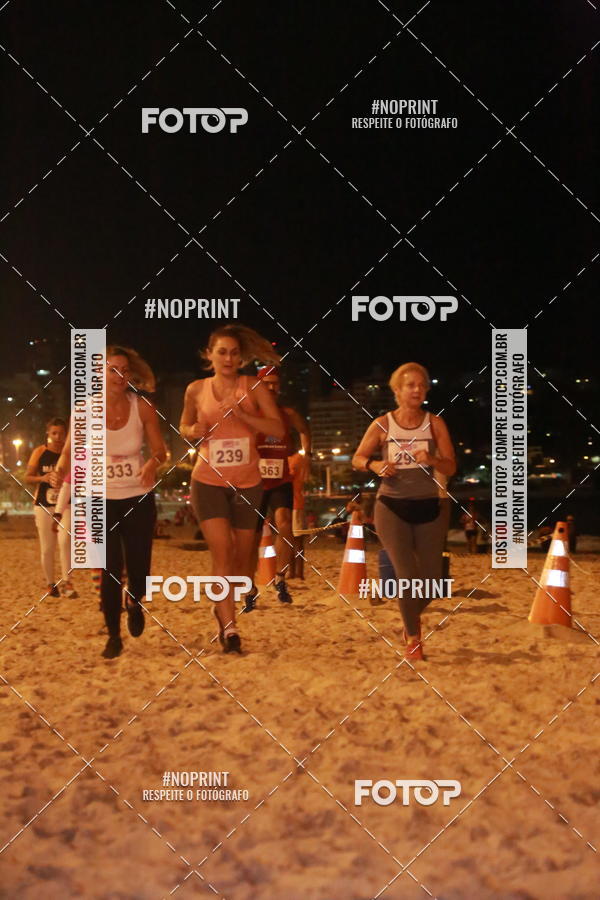 Buy your photos of the eventNIGHT RUN ICARA� BEACH - 6� EDI��O - NITER�I RJ on Fotop