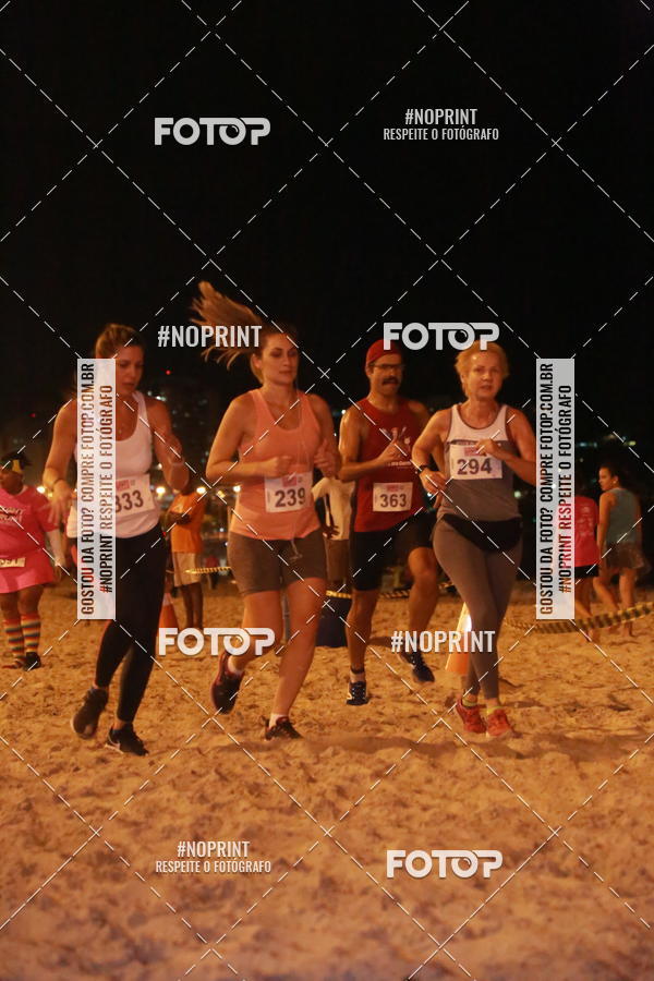 Buy your photos of the eventNIGHT RUN ICARA� BEACH - 6� EDI��O - NITER�I RJ on Fotop