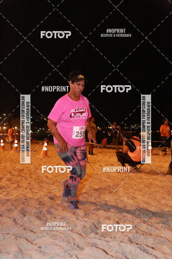 Buy your photos of the eventNIGHT RUN ICARA� BEACH - 6� EDI��O - NITER�I RJ on Fotop
