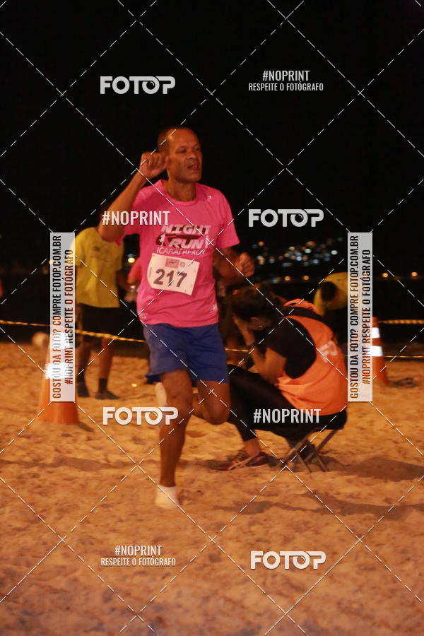 Buy your photos of the eventNIGHT RUN ICARA� BEACH - 6� EDI��O - NITER�I RJ on Fotop