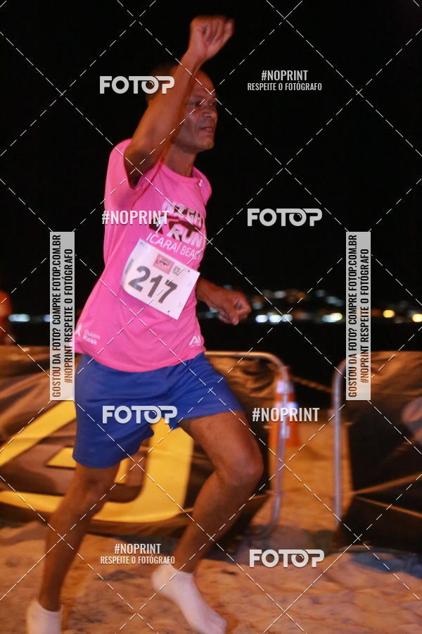 Buy your photos of the eventNIGHT RUN ICARA� BEACH - 6� EDI��O - NITER�I RJ on Fotop