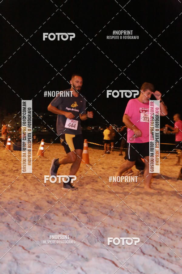 Buy your photos of the eventNIGHT RUN ICARA� BEACH - 6� EDI��O - NITER�I RJ on Fotop