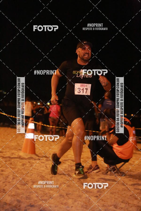 Buy your photos of the eventNIGHT RUN ICARA� BEACH - 6� EDI��O - NITER�I RJ on Fotop
