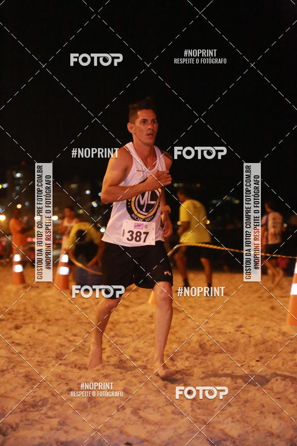 Buy your photos of the eventNIGHT RUN ICARA� BEACH - 6� EDI��O - NITER�I RJ on Fotop