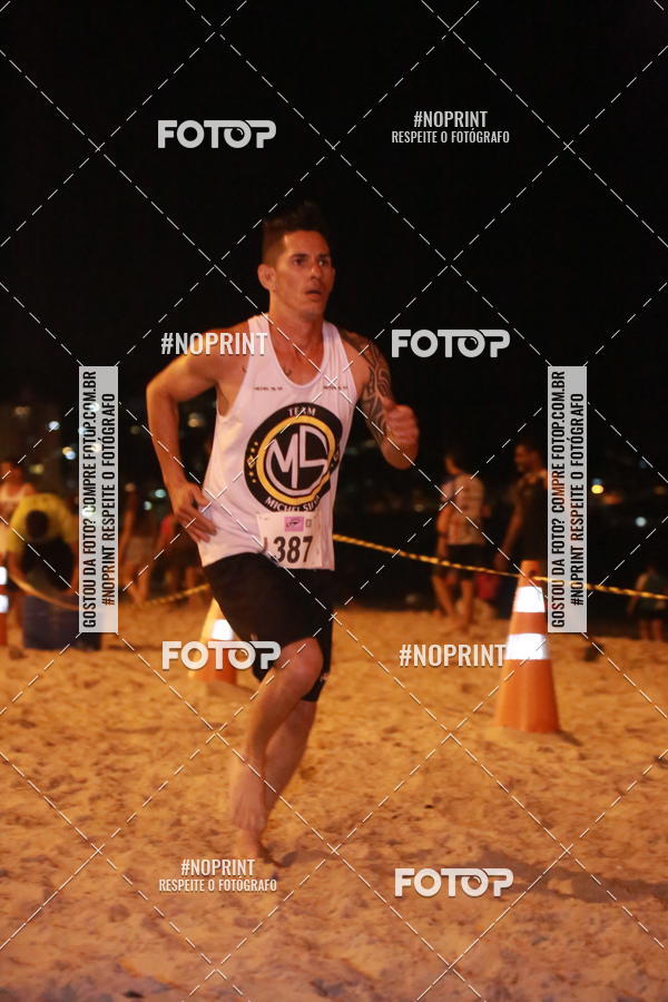 Buy your photos of the eventNIGHT RUN ICARA� BEACH - 6� EDI��O - NITER�I RJ on Fotop