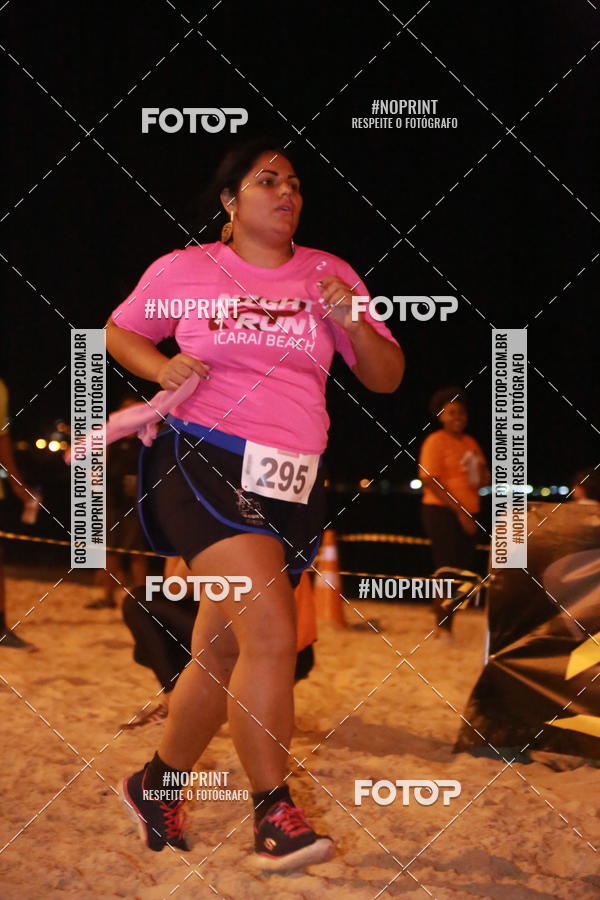 Buy your photos of the eventNIGHT RUN ICARA� BEACH - 6� EDI��O - NITER�I RJ on Fotop