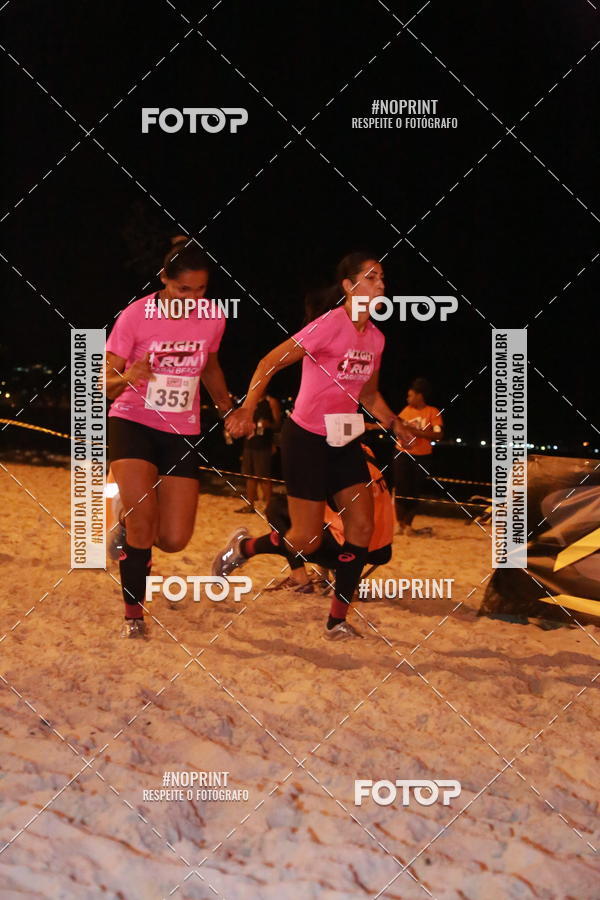 Buy your photos of the eventNIGHT RUN ICARA� BEACH - 6� EDI��O - NITER�I RJ on Fotop