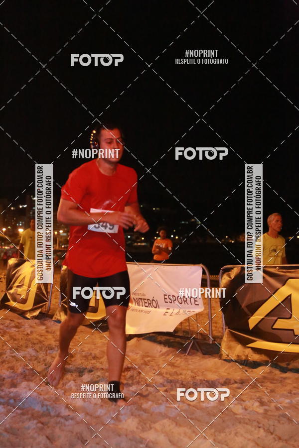 Buy your photos of the eventNIGHT RUN ICARA� BEACH - 6� EDI��O - NITER�I RJ on Fotop