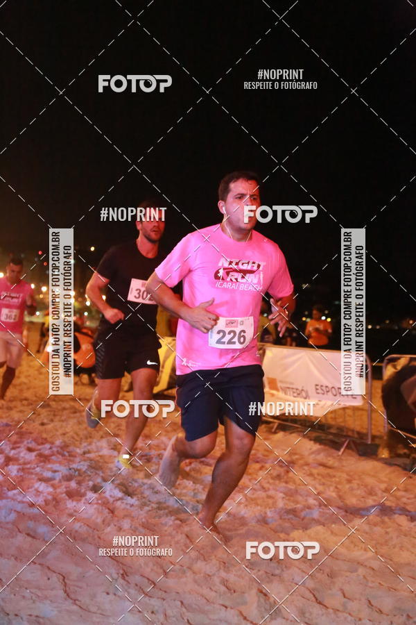 Achetez vos photos de l'�v�nementNIGHT RUN ICARA� BEACH - 6� EDI��O - NITER�I RJ sur Fotop