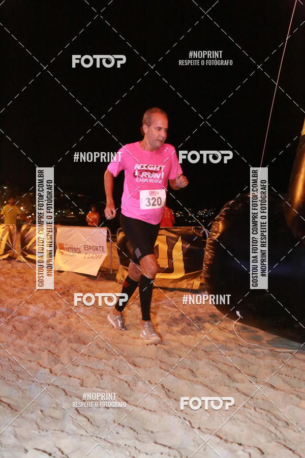 Buy your photos of the eventNIGHT RUN ICARA� BEACH - 6� EDI��O - NITER�I RJ on Fotop