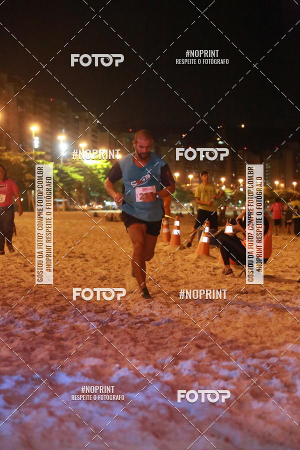 Buy your photos of the eventNIGHT RUN ICARA� BEACH - 6� EDI��O - NITER�I RJ on Fotop