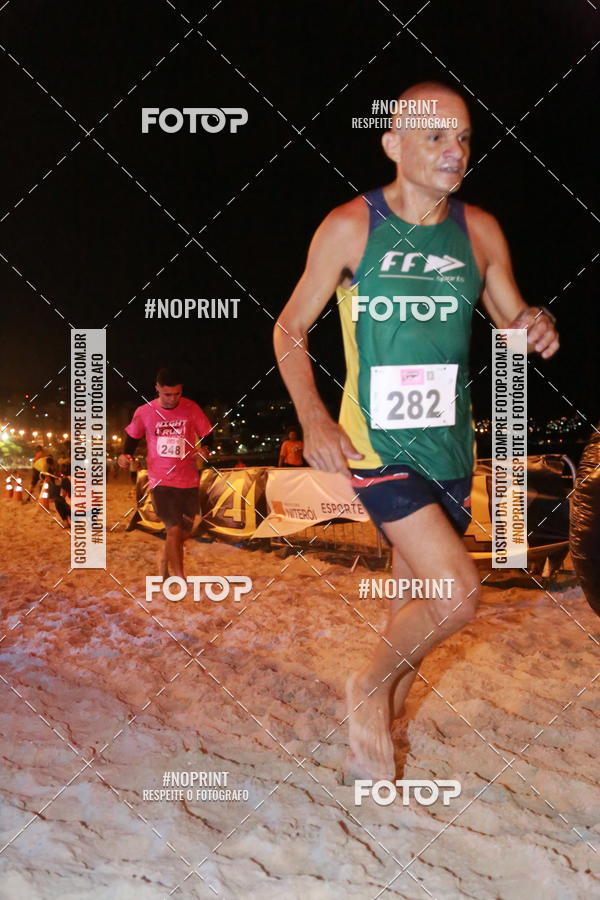 Buy your photos of the eventNIGHT RUN ICARA� BEACH - 6� EDI��O - NITER�I RJ on Fotop