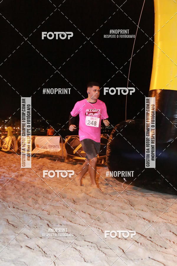 Buy your photos of the eventNIGHT RUN ICARA� BEACH - 6� EDI��O - NITER�I RJ on Fotop