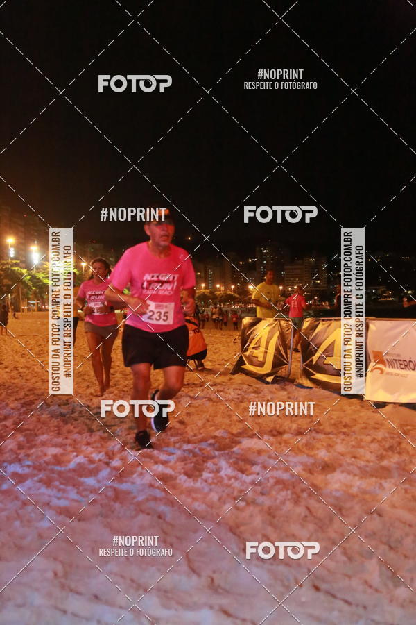 Buy your photos of the eventNIGHT RUN ICARA� BEACH - 6� EDI��O - NITER�I RJ on Fotop