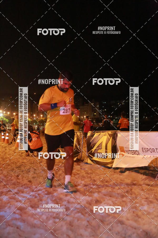 Buy your photos of the eventNIGHT RUN ICARA� BEACH - 6� EDI��O - NITER�I RJ on Fotop