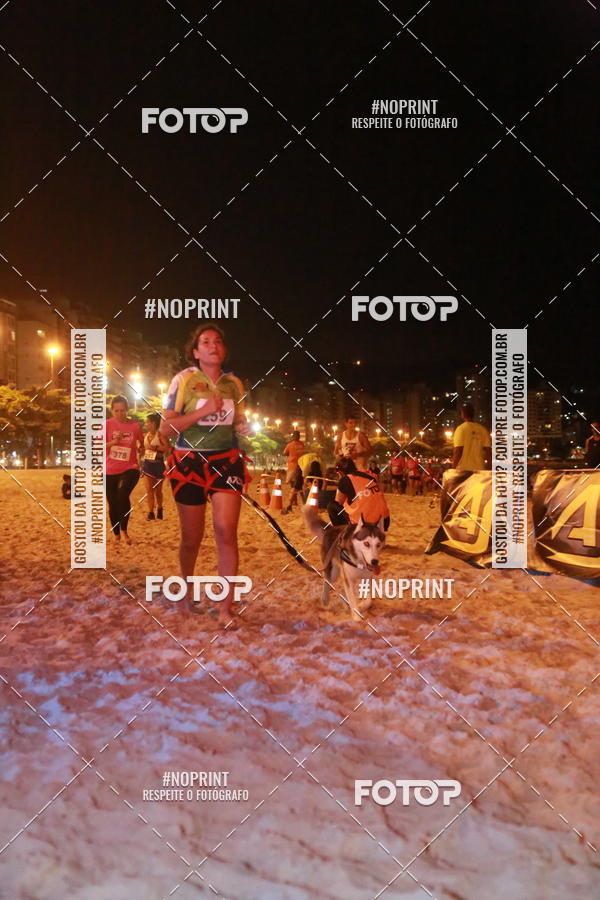 Buy your photos of the eventNIGHT RUN ICARA� BEACH - 6� EDI��O - NITER�I RJ on Fotop