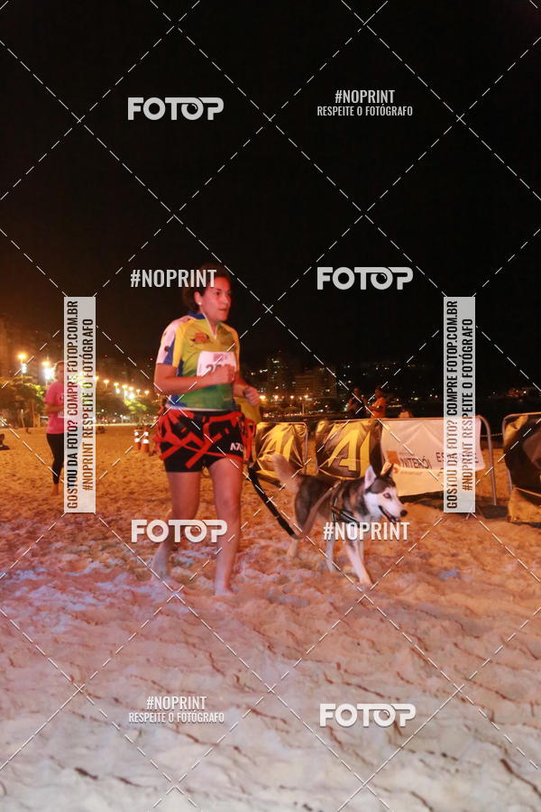 Buy your photos of the eventNIGHT RUN ICARA� BEACH - 6� EDI��O - NITER�I RJ on Fotop
