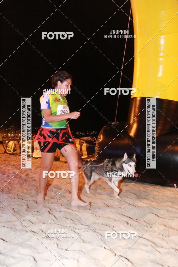 Buy your photos of the eventNIGHT RUN ICARA� BEACH - 6� EDI��O - NITER�I RJ on Fotop