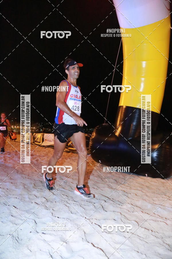 Buy your photos of the eventNIGHT RUN ICARA� BEACH - 6� EDI��O - NITER�I RJ on Fotop