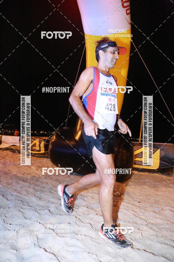 Buy your photos of the eventNIGHT RUN ICARA� BEACH - 6� EDI��O - NITER�I RJ on Fotop