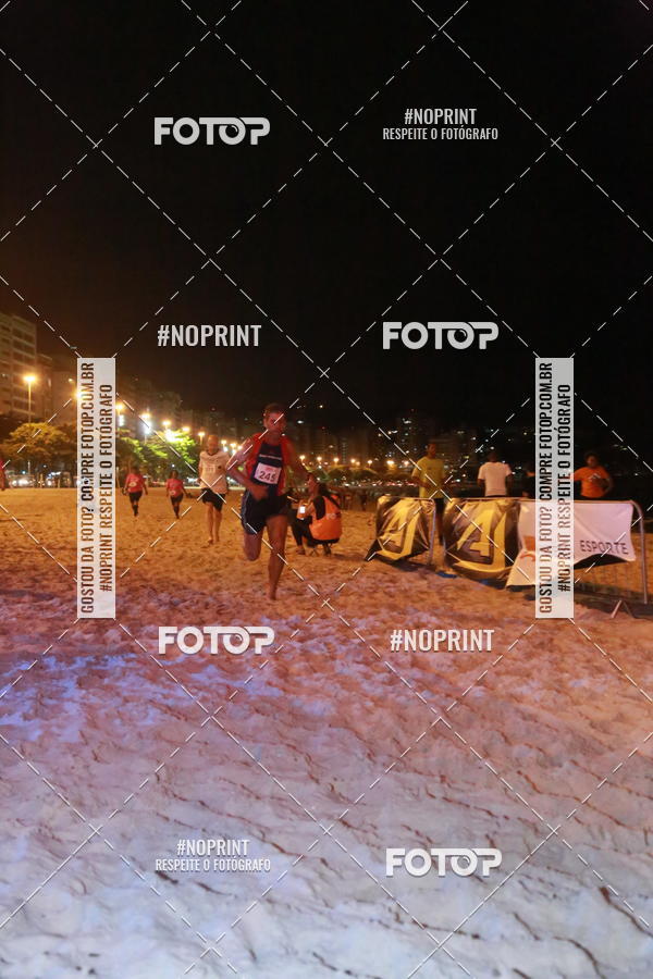 Buy your photos of the eventNIGHT RUN ICARA� BEACH - 6� EDI��O - NITER�I RJ on Fotop