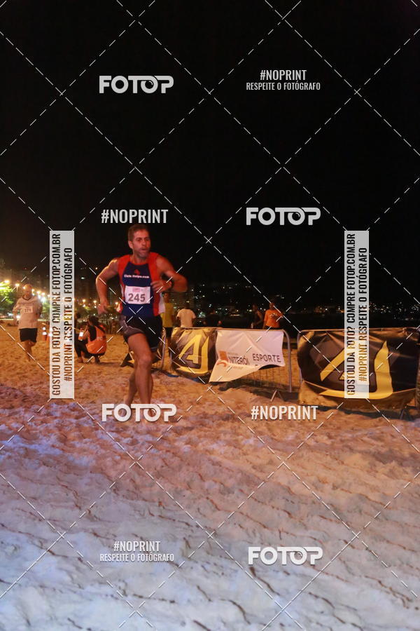 Buy your photos of the eventNIGHT RUN ICARA� BEACH - 6� EDI��O - NITER�I RJ on Fotop